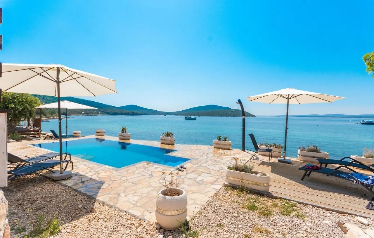Seascape Bungalow With Terrace With Seaview Mali Pašman بيت للعطل